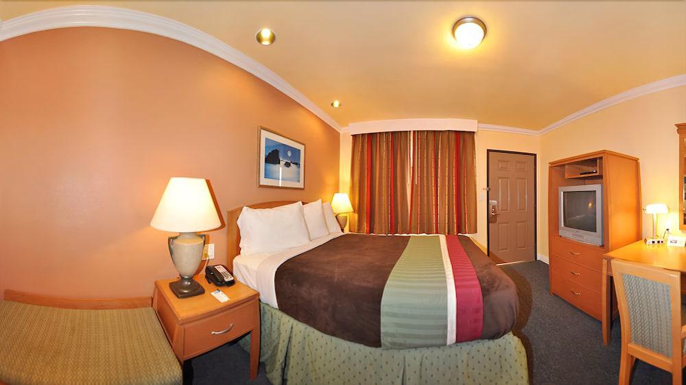 Rodeway Inn & Suites Near The Coliseum & Arena 奥克兰 外观 照片