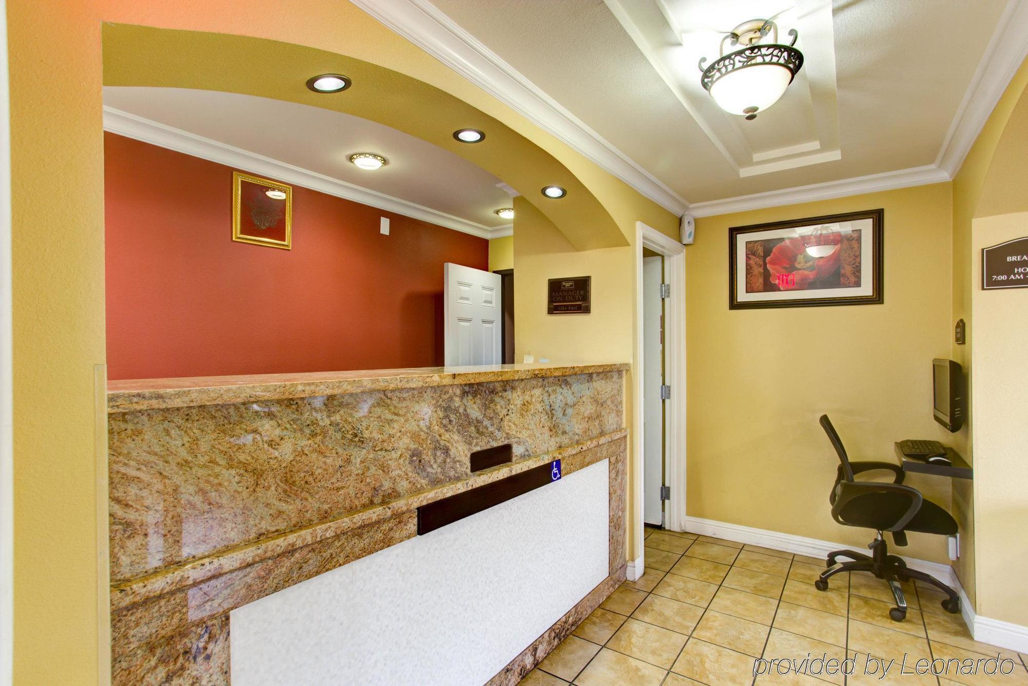 Rodeway Inn & Suites Near The Coliseum & Arena 奥克兰 外观 照片