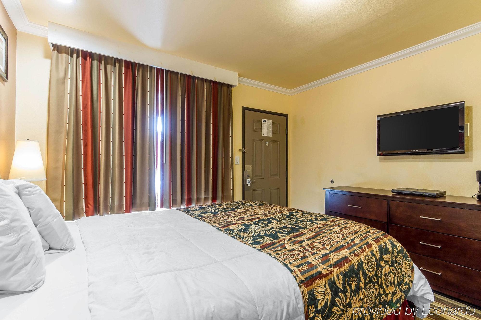 Rodeway Inn & Suites Near The Coliseum & Arena 奥克兰 外观 照片