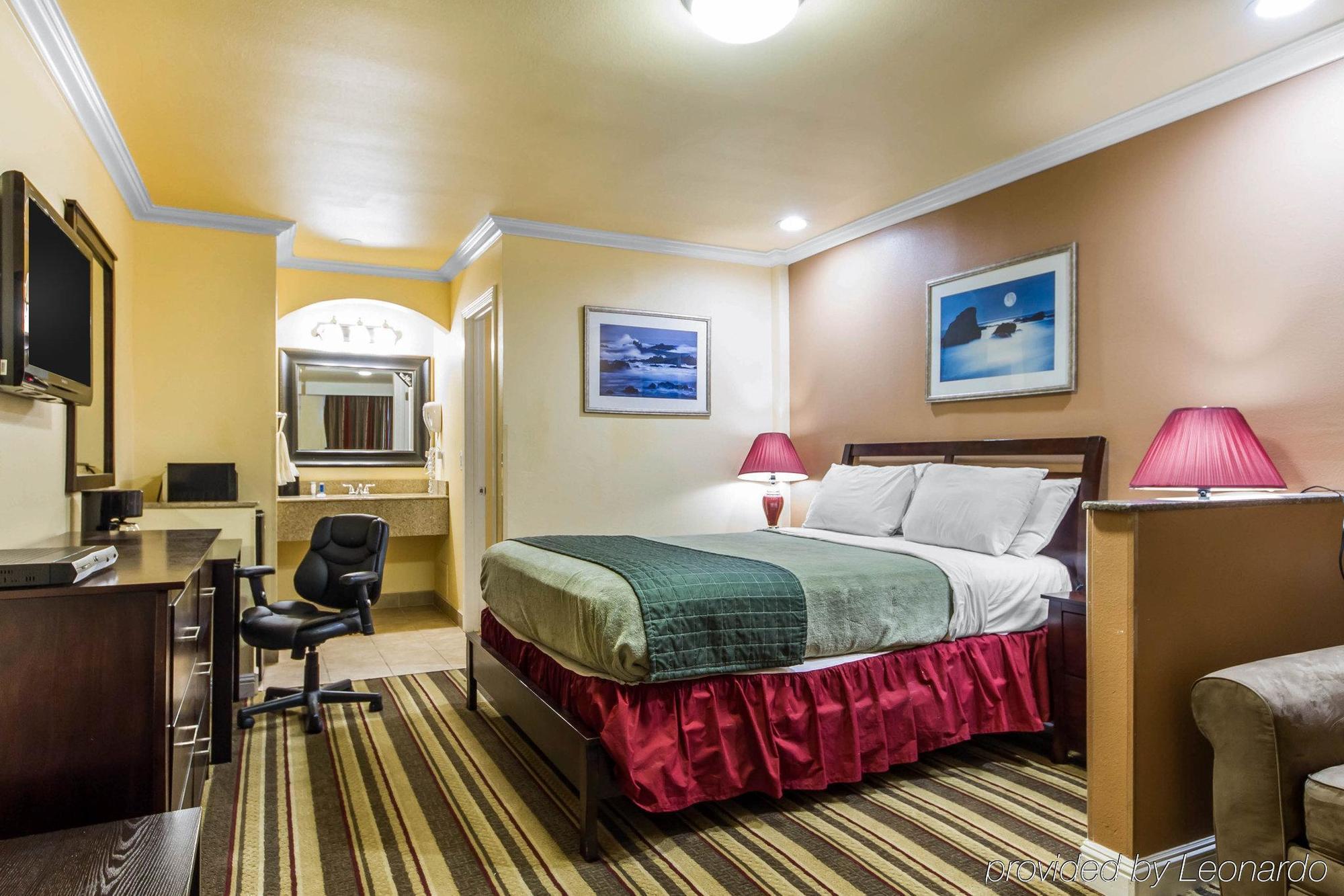 Rodeway Inn & Suites Near The Coliseum & Arena 奥克兰 外观 照片