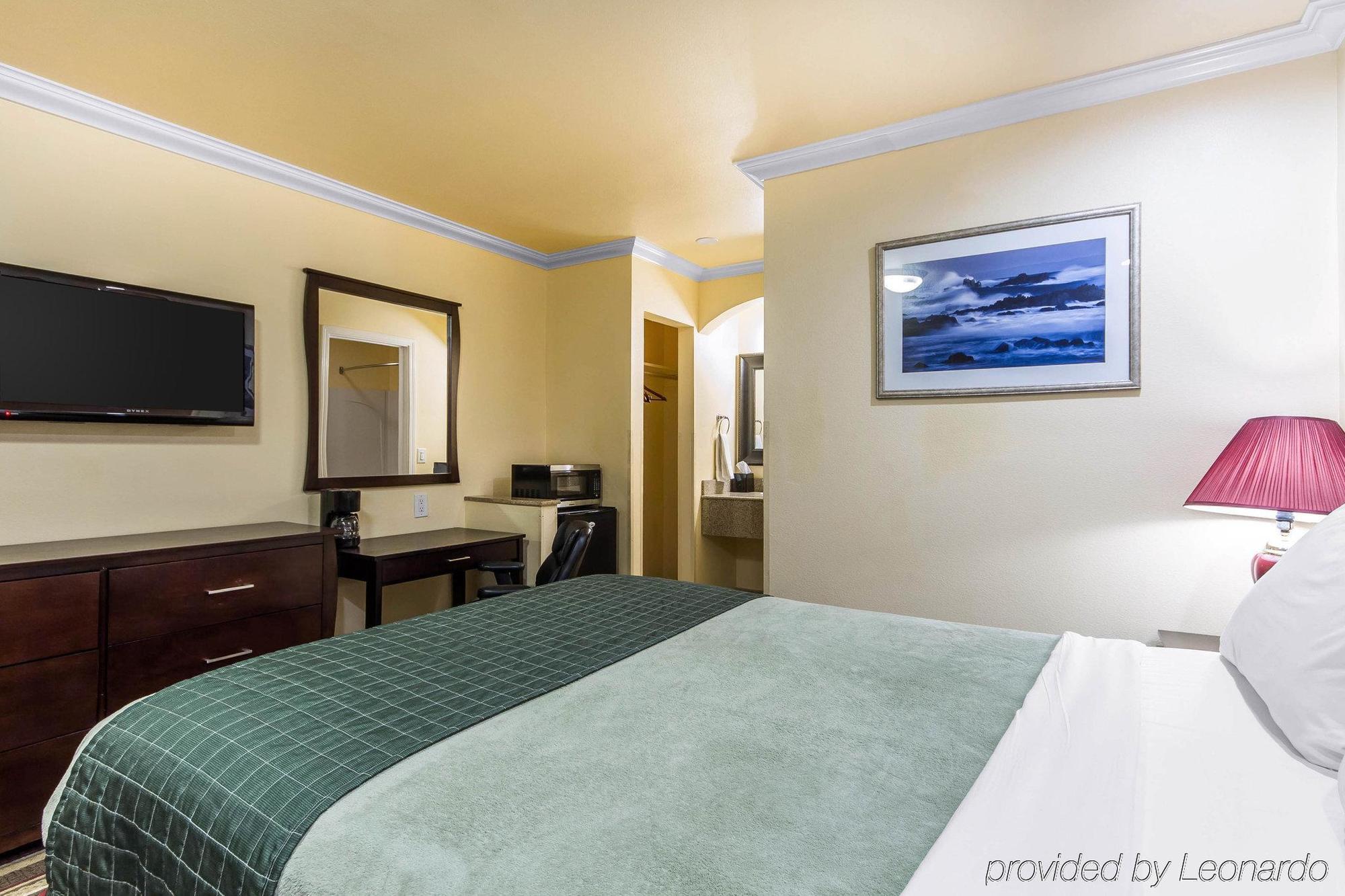 Rodeway Inn & Suites Near The Coliseum & Arena 奥克兰 外观 照片