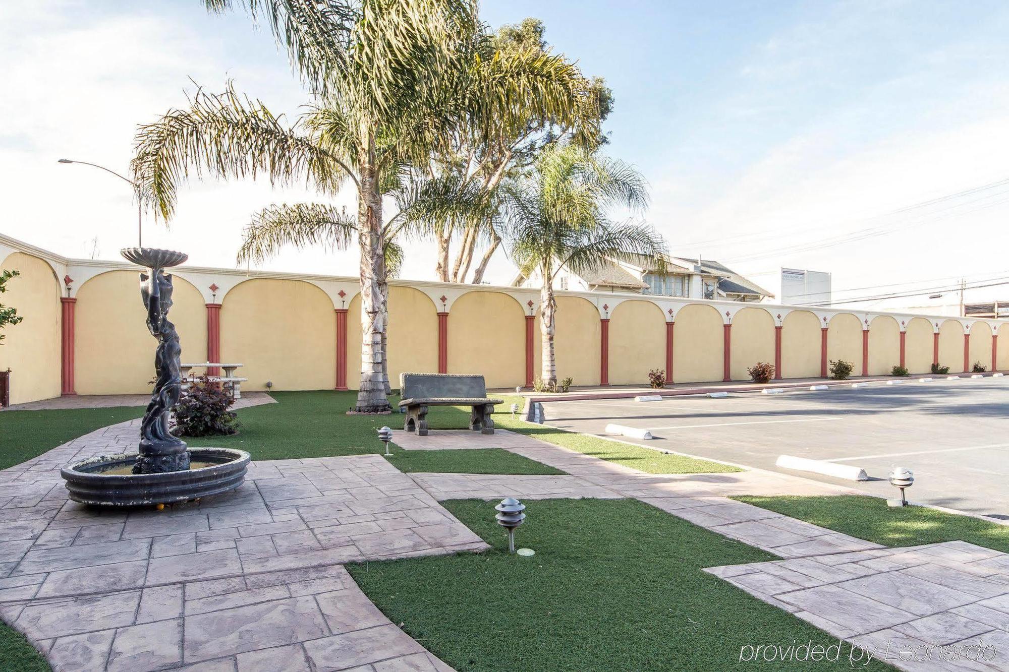 Rodeway Inn & Suites Near The Coliseum & Arena 奥克兰 外观 照片