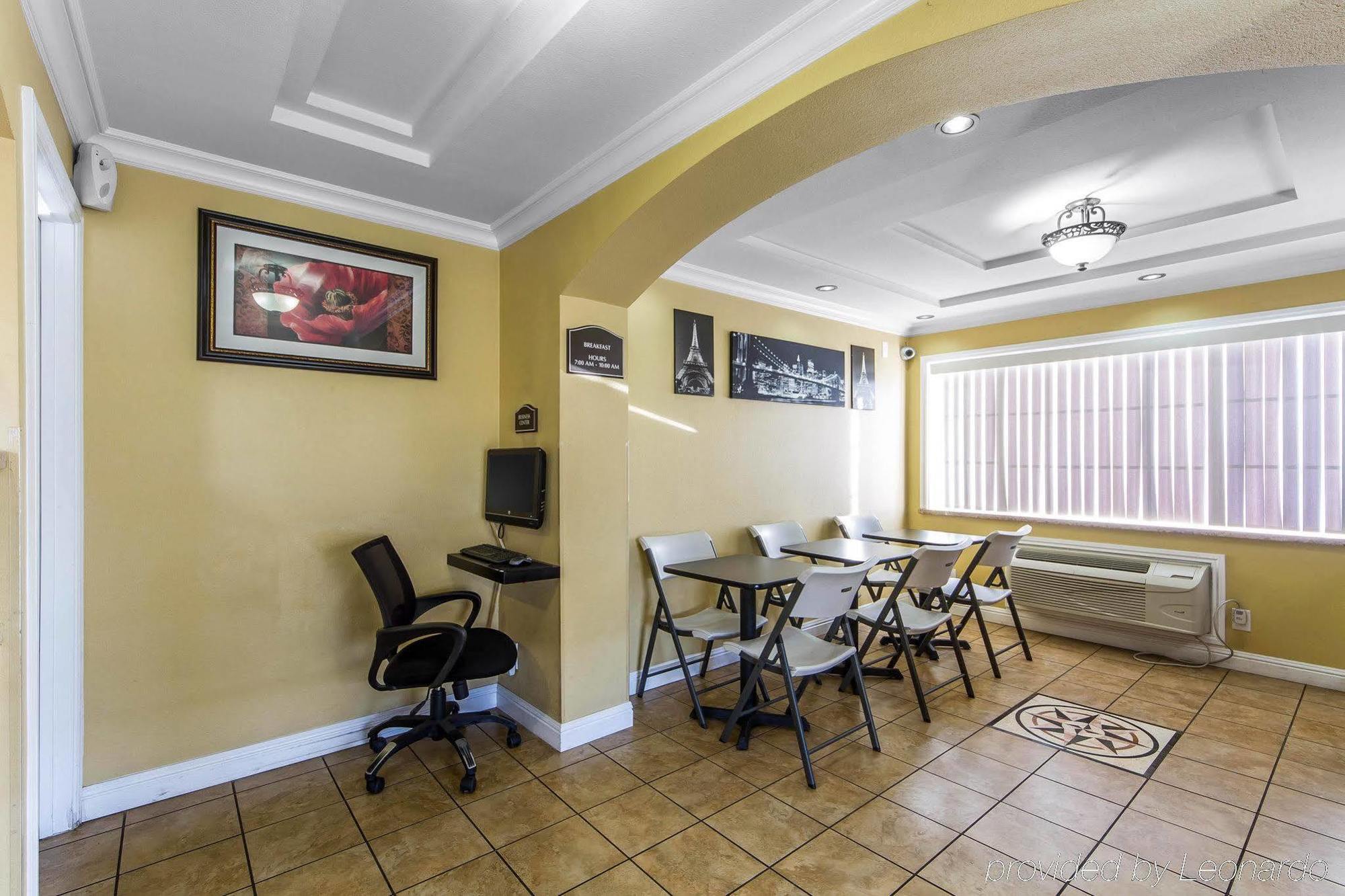Rodeway Inn & Suites Near The Coliseum & Arena 奥克兰 外观 照片