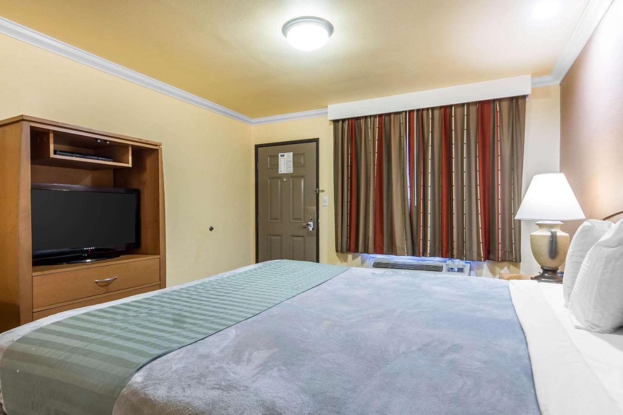 Rodeway Inn & Suites Near The Coliseum & Arena 奥克兰 外观 照片