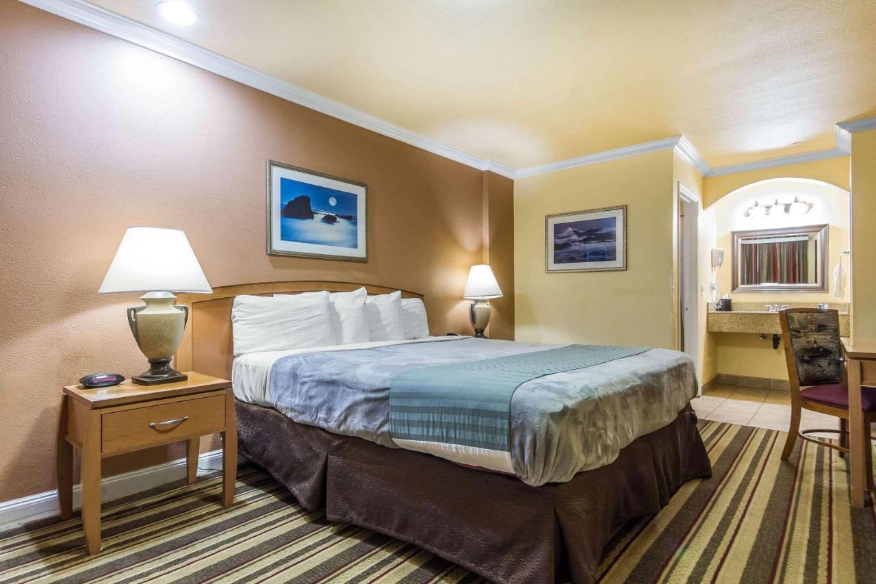 Rodeway Inn & Suites Near The Coliseum & Arena 奥克兰 外观 照片