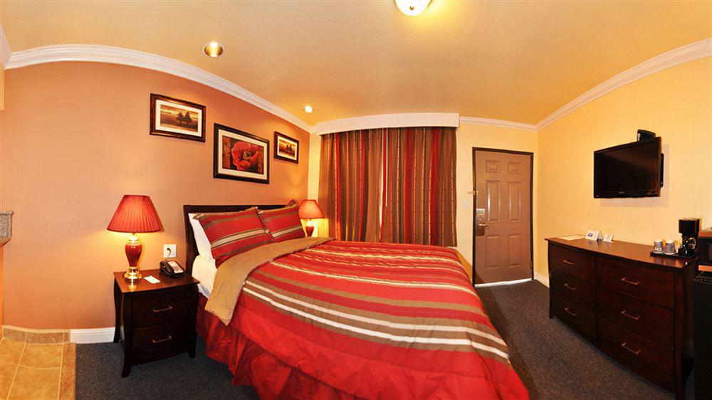 Rodeway Inn & Suites Near The Coliseum & Arena 奥克兰 外观 照片